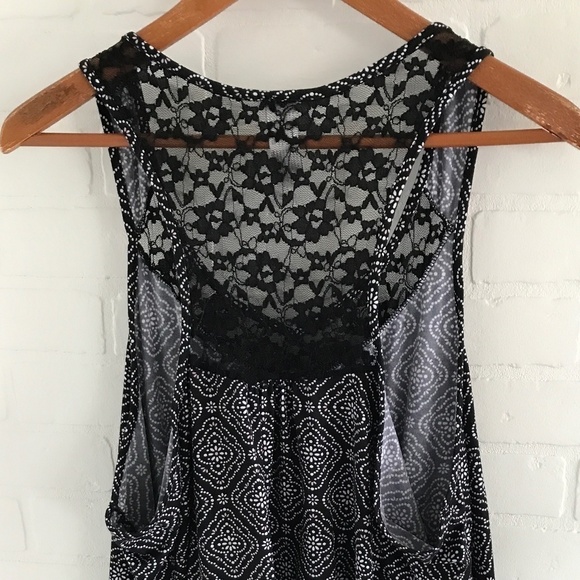 Charmour Women’s Tank top Grungy Lace Crochet Black Size 1X - Picture 3 of 6